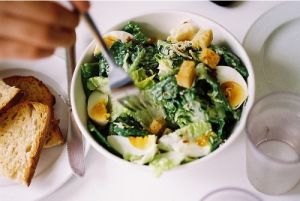 Pictures of delicious food - food ingredients - caesar salad.jpg